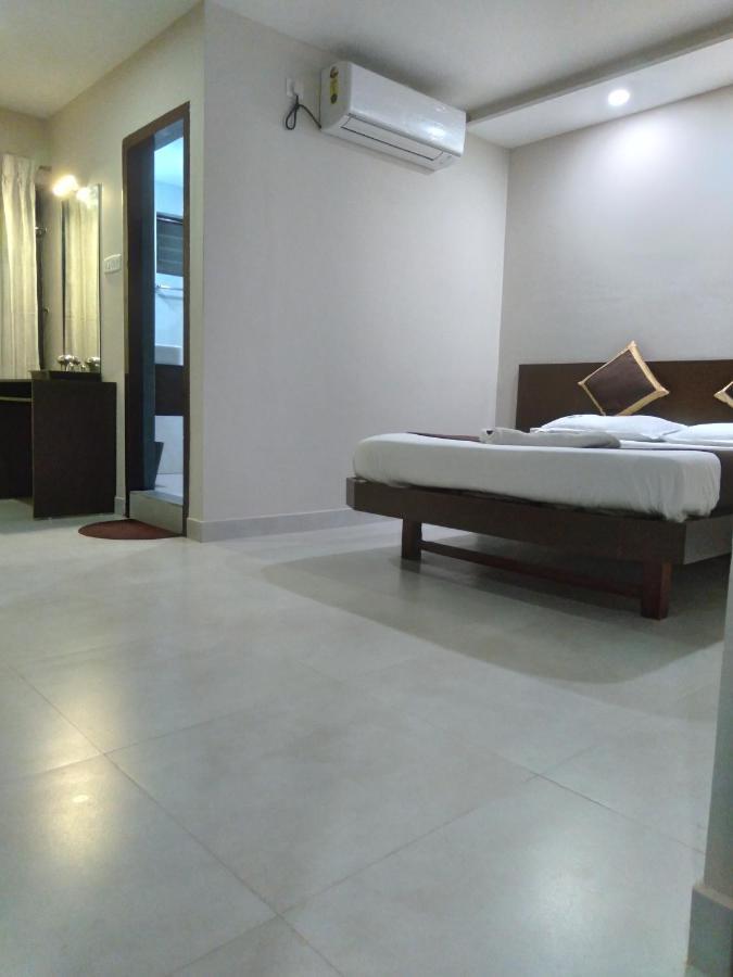 Hotel Aiba Regency Coimbatore Esterno foto