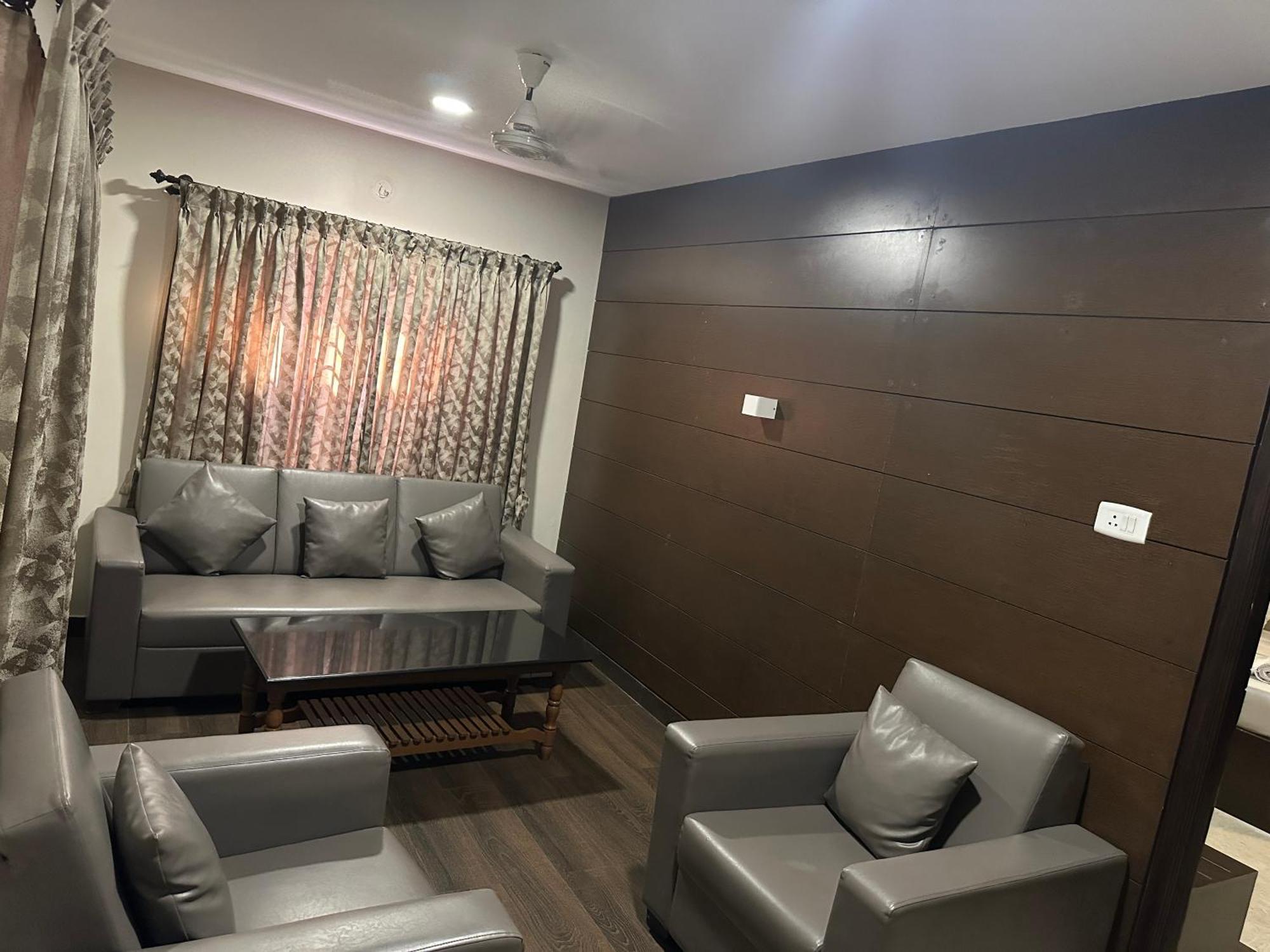 Hotel Aiba Regency Coimbatore Esterno foto